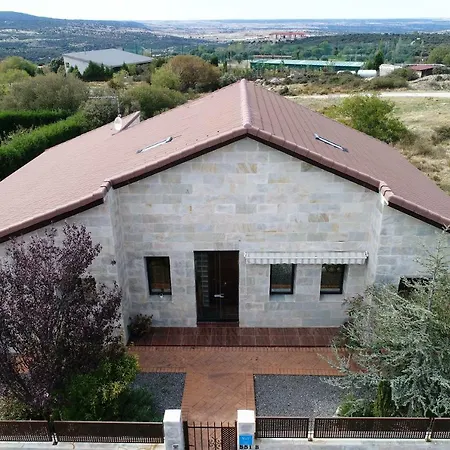 Casa El Arrebol Rural, Piscina Climatizada Feriehus