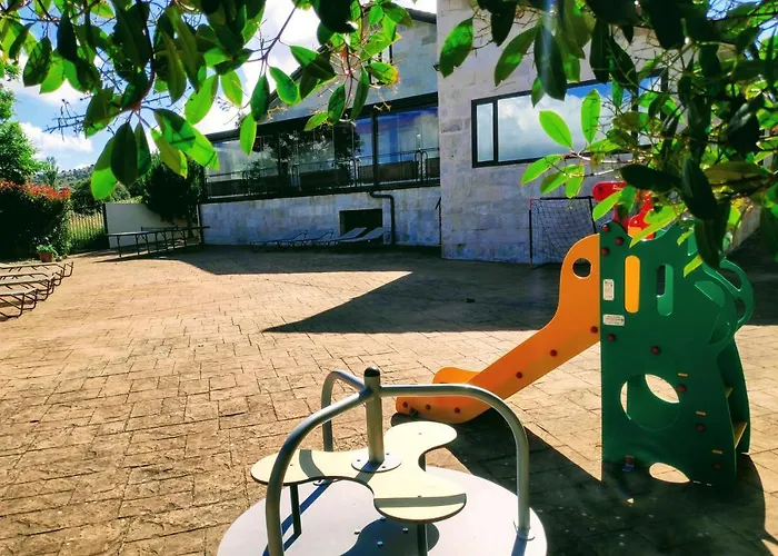 Casa El Arrebol Rural, Piscina Climatizada 펜션