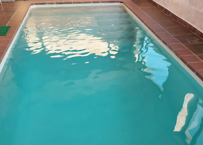 Casa El Arrebol Rural, Piscina Climatizada 펜션